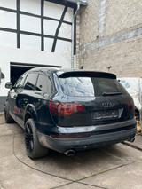 AudiQ7 S-line 3.0TDI Automatik voll Aussta... - Audi Q7: Limousine