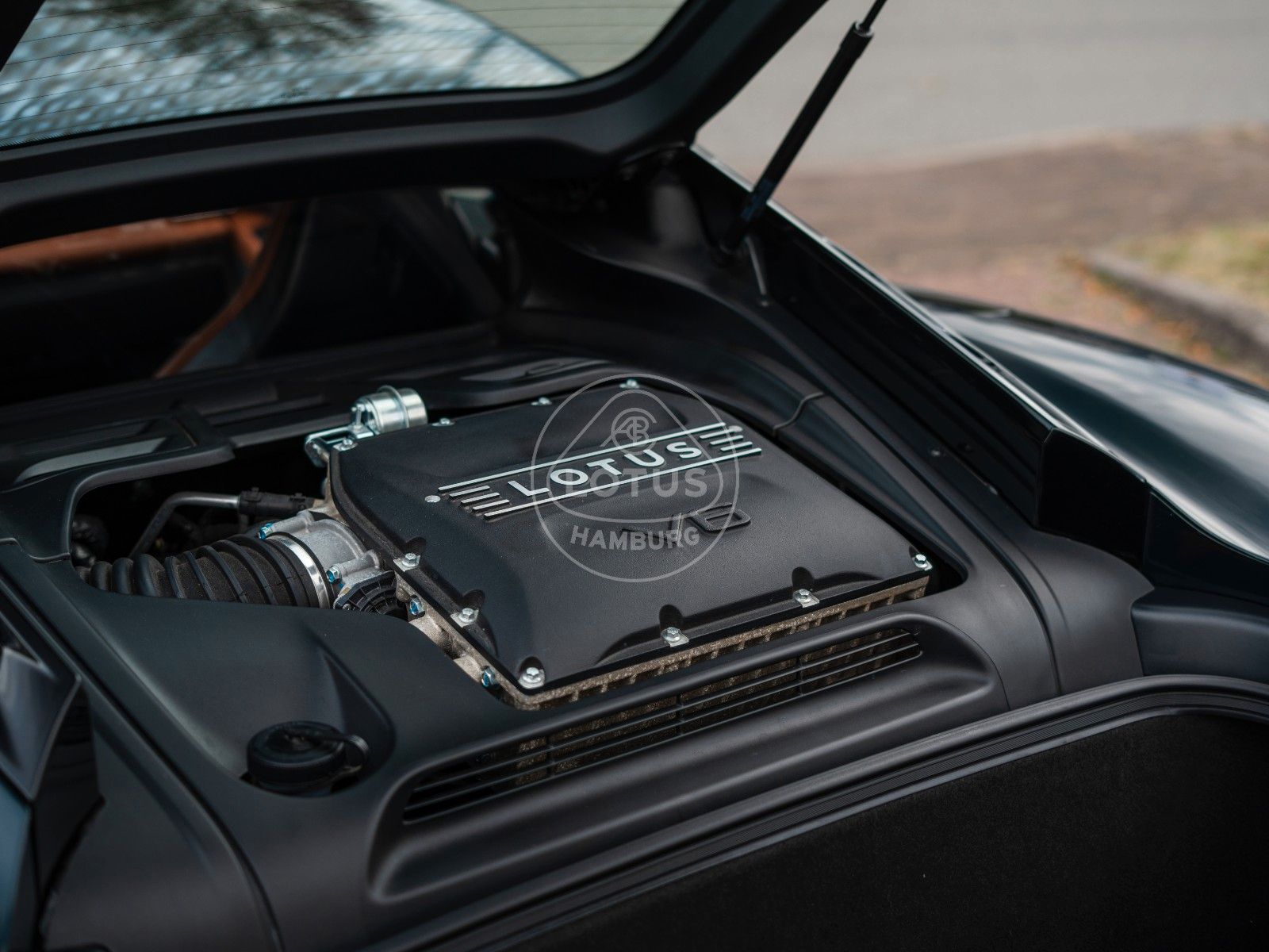 Fahrzeugabbildung Lotus Emira V6 First Edition