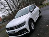Volkswagen VW TIGUAN Allspace 2.0 TSI R-Line Highline... - Volkswagen Tiguan Allspace aus 2025