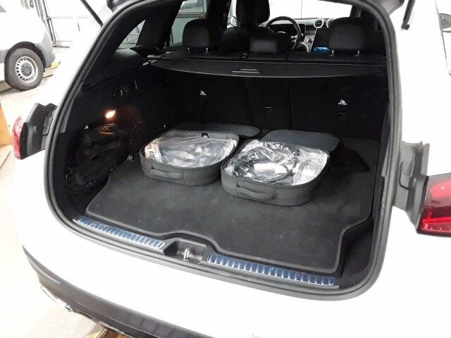 Fahrzeugabbildung Mercedes-Benz GLC 300e 4M AMG+Pano+Memory+360 +TotW+Night