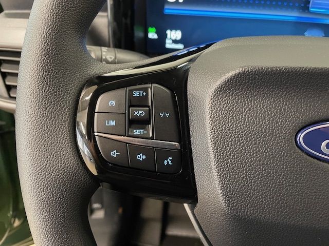 Fahrzeugabbildung Ford Transit Courier BEV Trend PDC Kamera Tempomat
