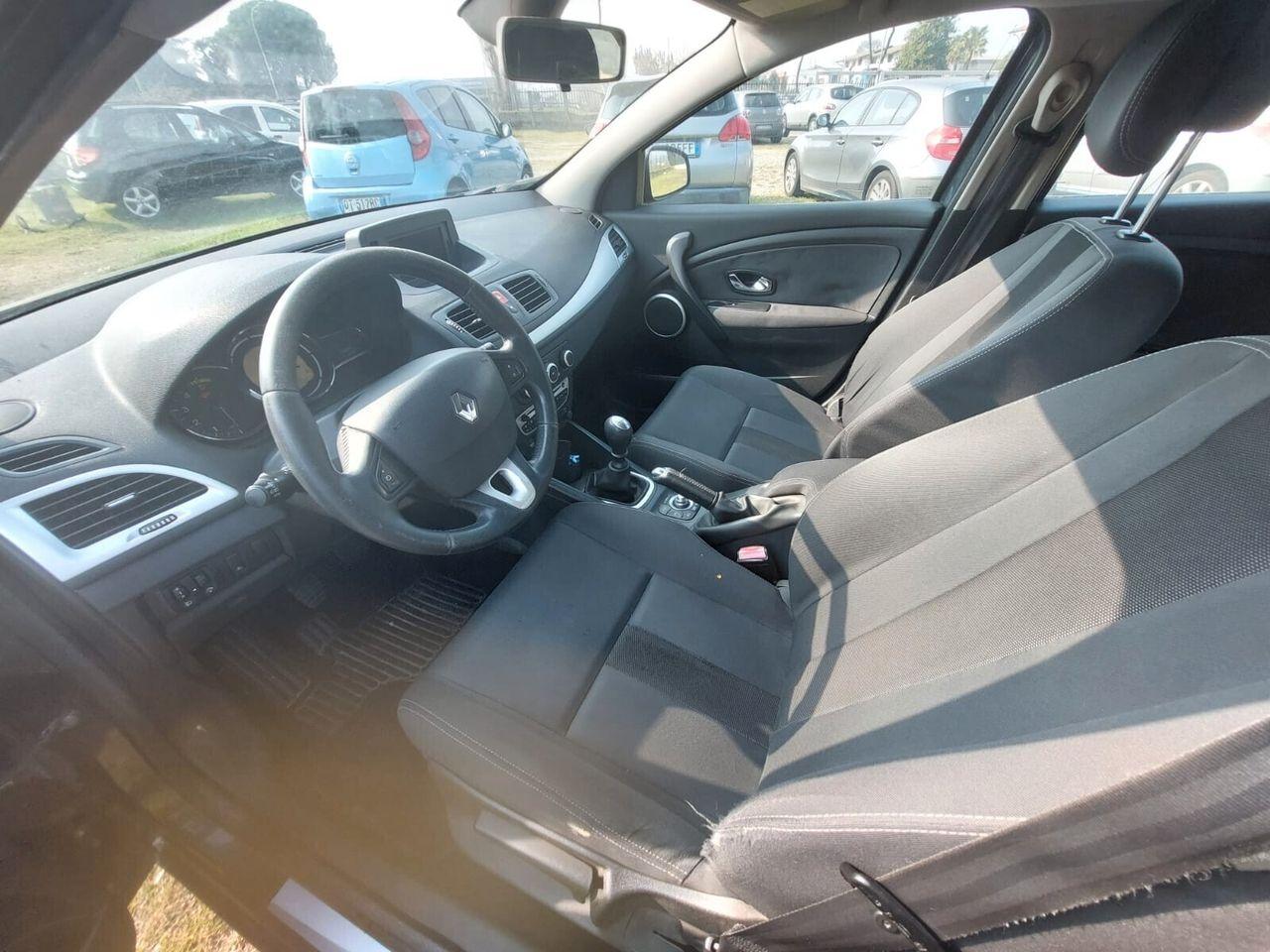 Renault Megane 2010 — photo 8