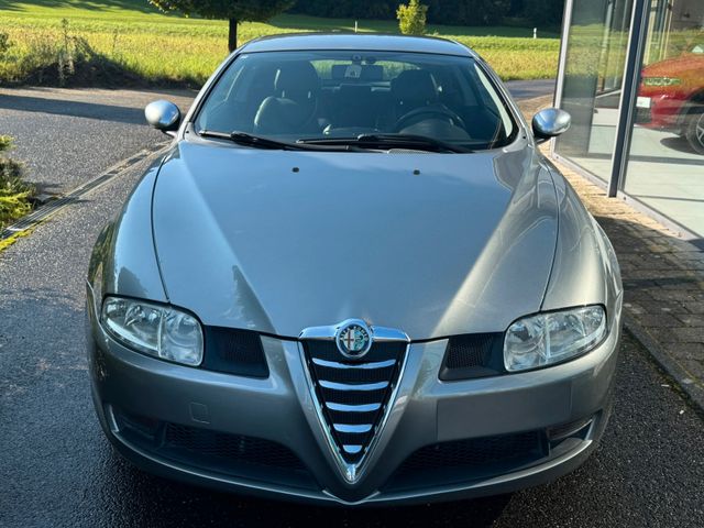 ALFA ROMEO GT 3.2 V6 24V Distinctive disegno BERTONE