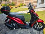 Piaggio Madley 125