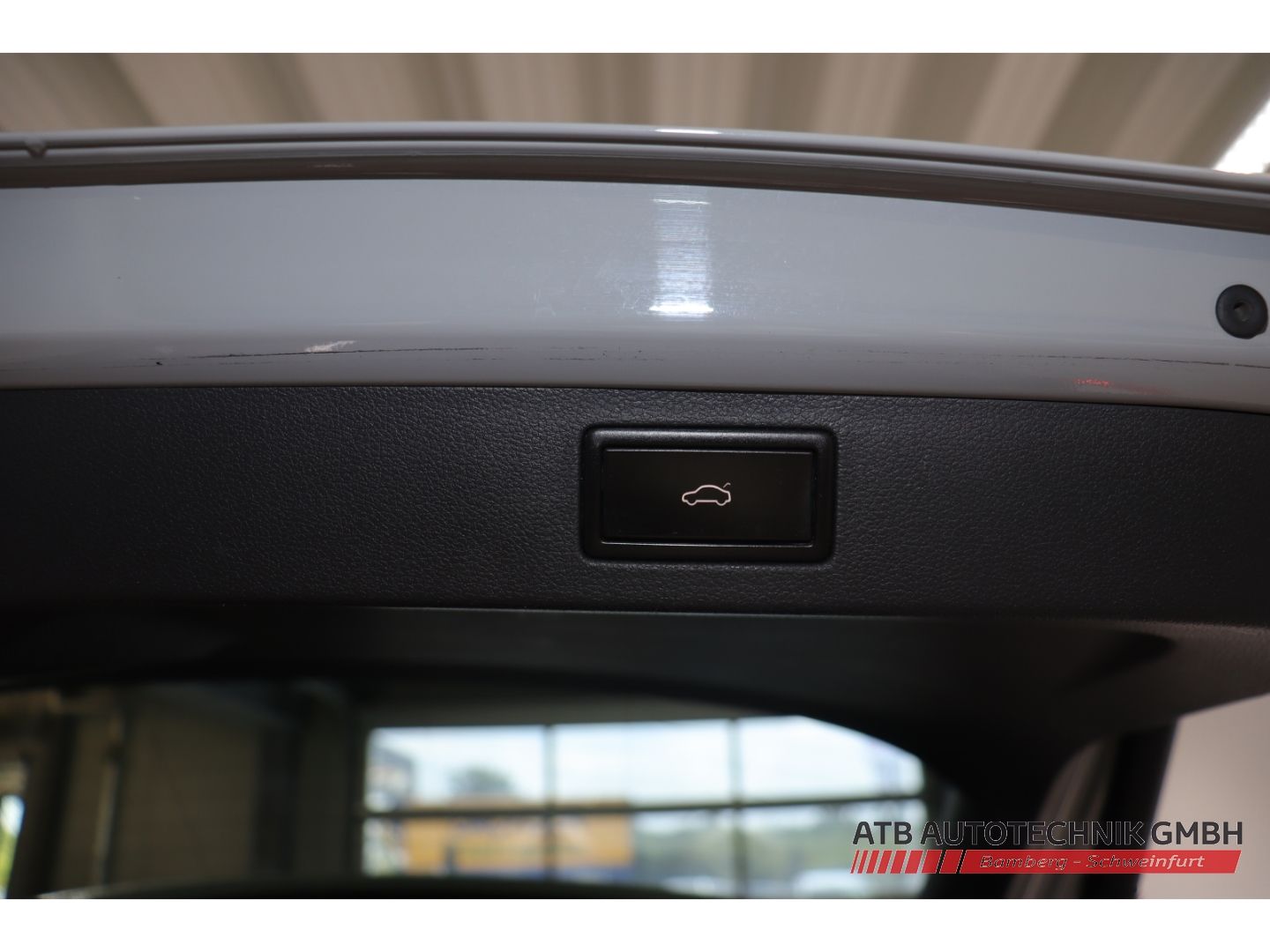 Fahrzeugabbildung SKODA Kamiq 1.0l TSI Style AHK-klappbar Navi  LED