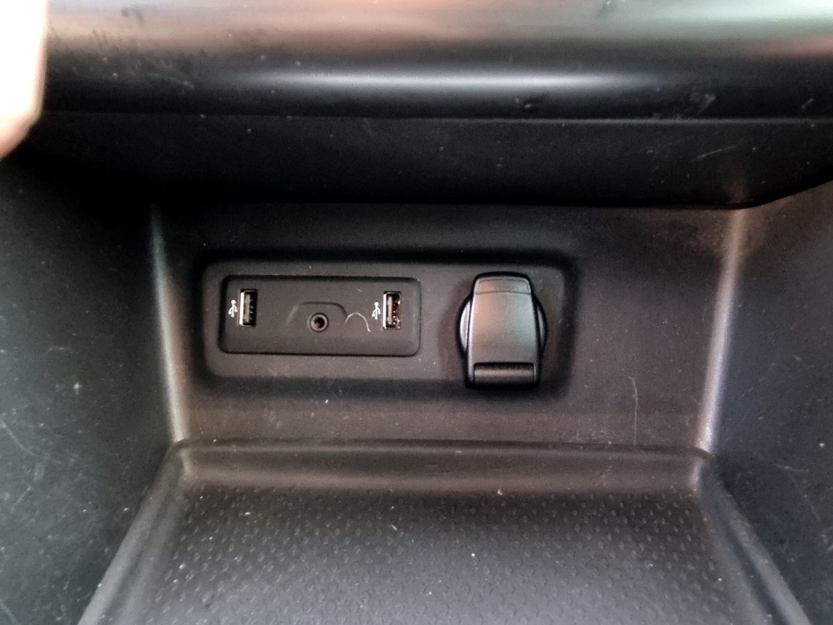 Fahrzeugabbildung Renault Megane Grandtour GT-Line TCe 140