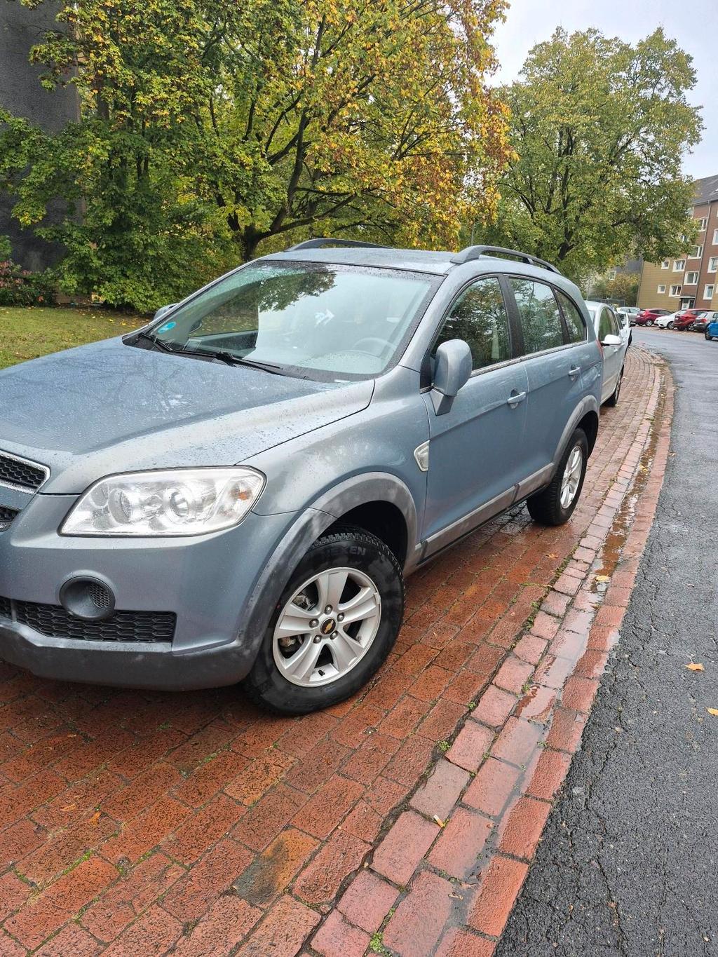Chevrolet Captiva 2.4 Benziner  TÜV 08/20...