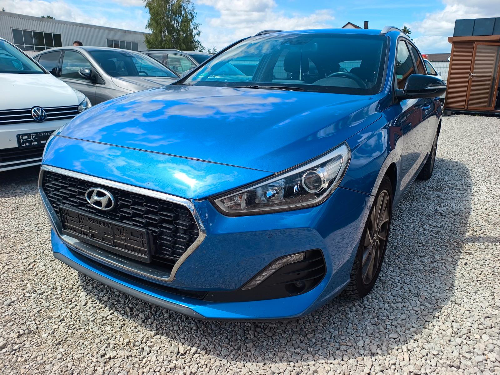 Hyundai i30 cw, Navi, RFK, PDC, SHZ, AHK