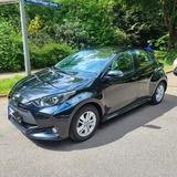 Toyota Yaris 1.5-l-VVT-i Style Style - Toyota Yaris: Privatanbieter