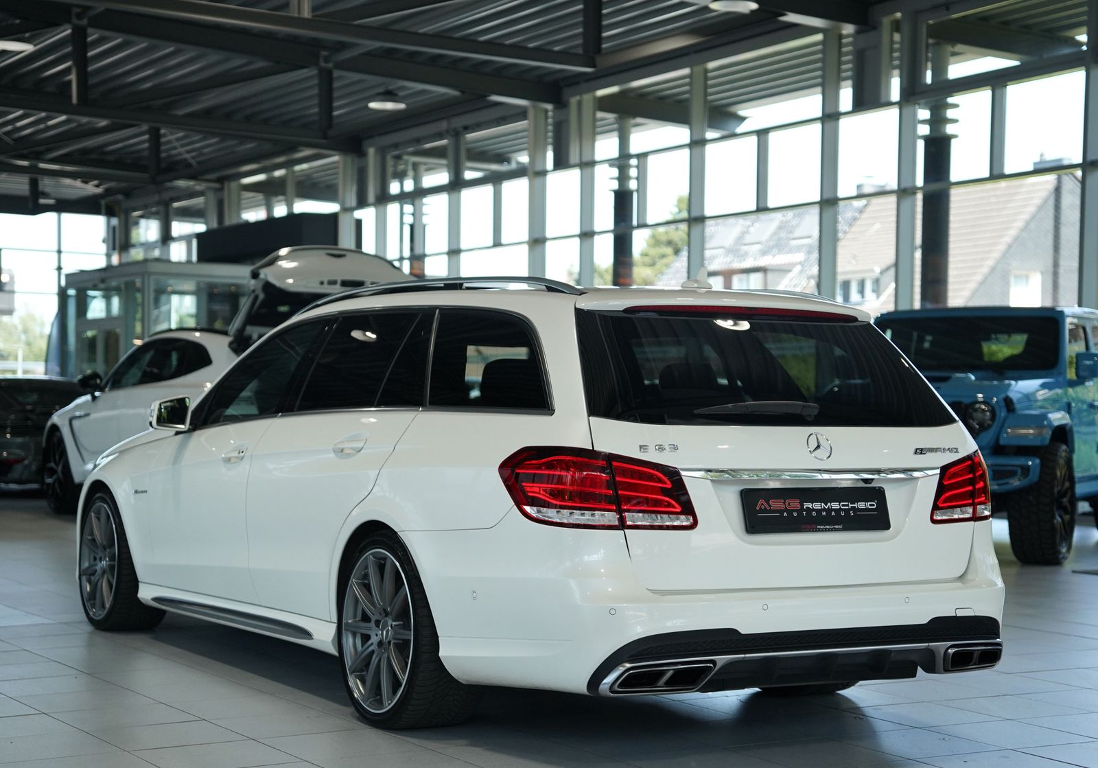 Mercedes Benz E 63 Amg