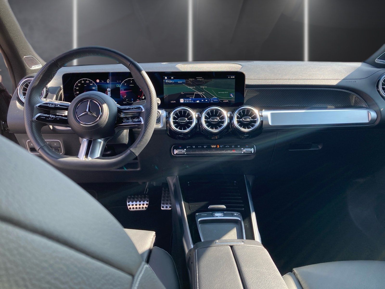 Fahrzeugabbildung Mercedes-Benz GLB 220 d 4M AMG*AHK*STDHZG*Leder*Burmester*Beam