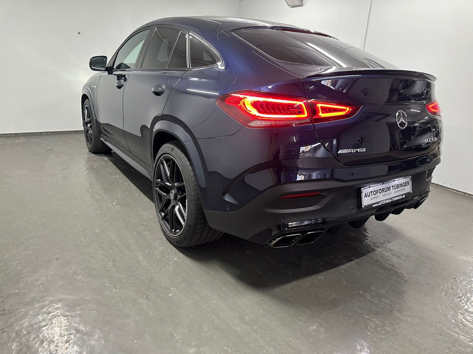 Fahrzeugabbildung Mercedes-Benz GLE 63 S 4MATIC+ *PANORAMA*NIGHT*VMAX*MULITBEAM*