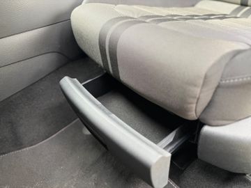 Bild 7 VW Golf VII R-LINE Lim. +PDC+NAVI+BI-XENON+ALU+BT+