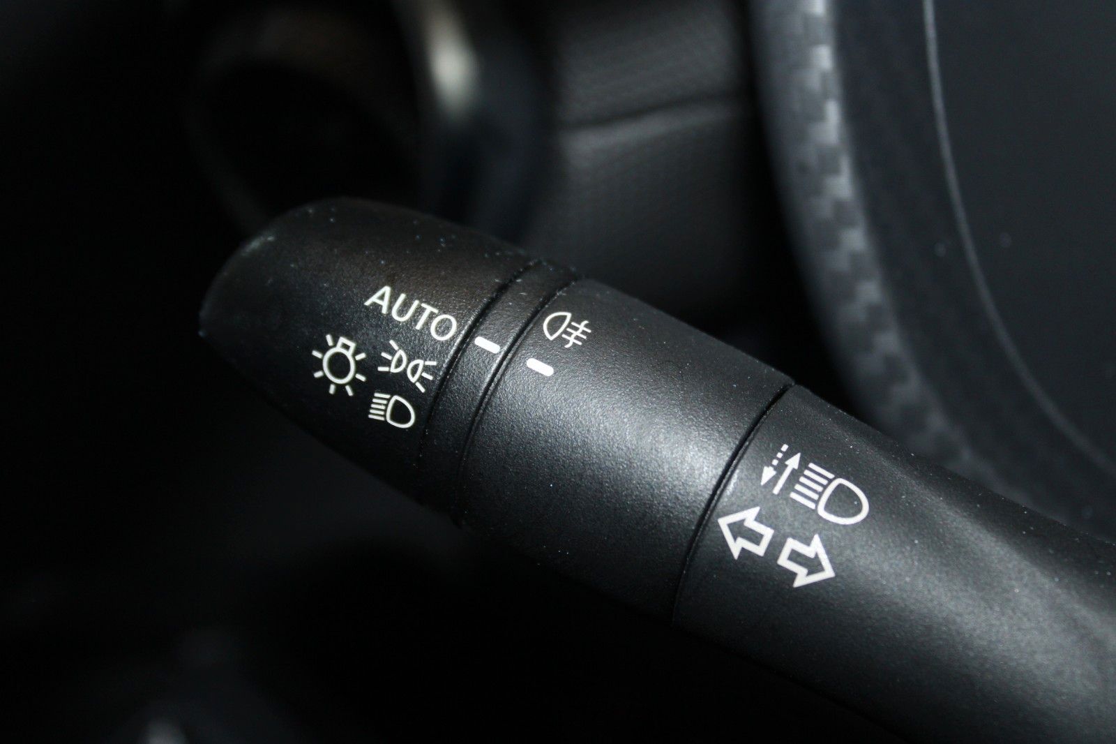 Fahrzeugabbildung Nissan JUKE ACENTA DAB NAVI LED Kamera SHZ aus 1.Hand