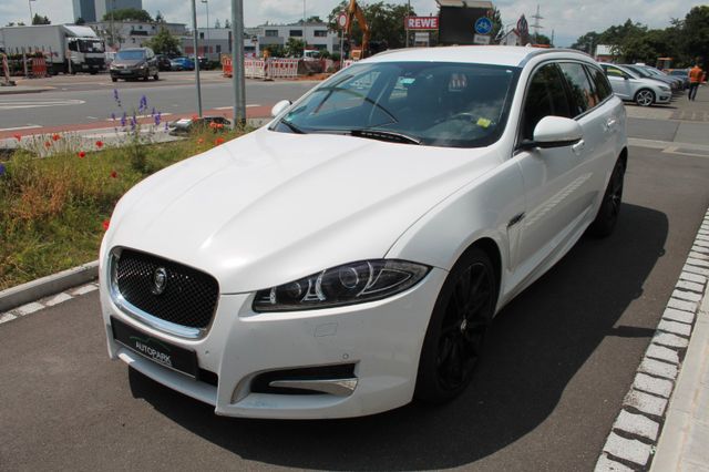 Jaguar XF 3.0 V6 Diesel/Keyless/Kamera/SHZ/Navi/Leder