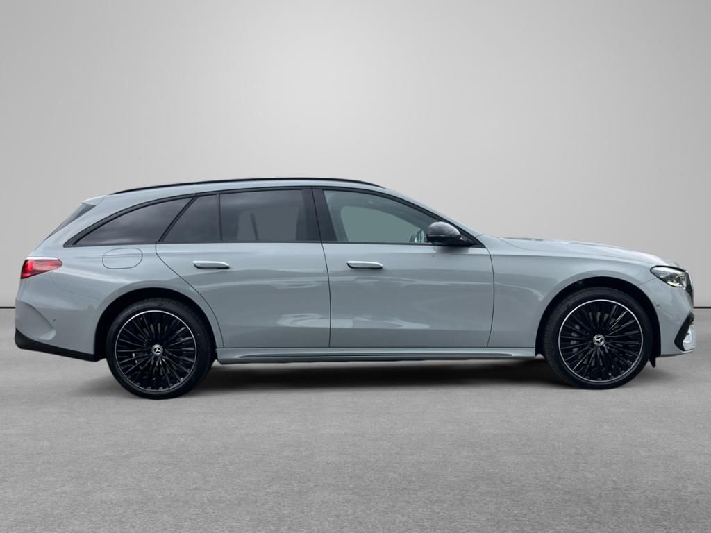 Fahrzeugabbildung Mercedes-Benz E 450 d 4M T AMG*Night*PanoD*Distr.*PDC*360°*AHK