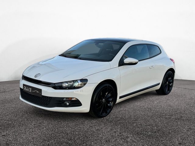 Volkswagen Scirocco 1.4 TSI Sport Xen,Pano,DynAudio,Temp,BT