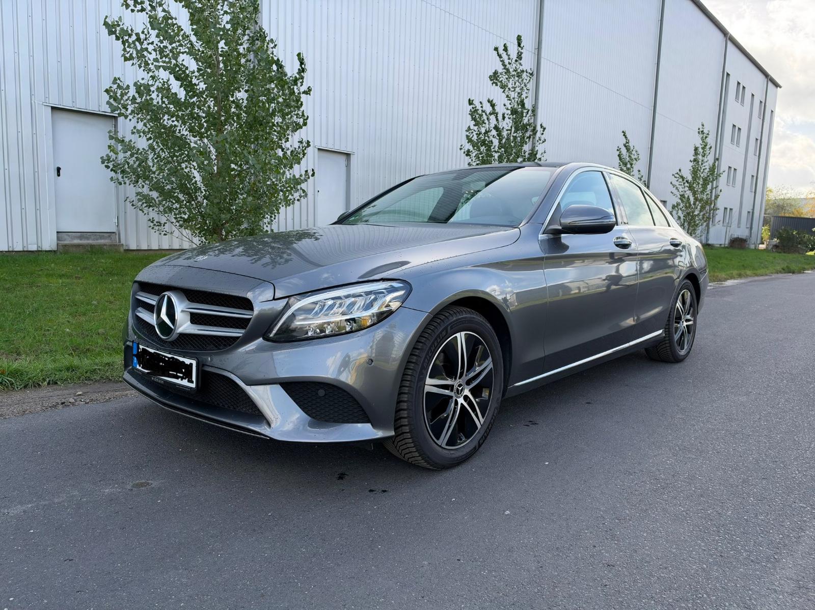 Mercedes-Benz C 180