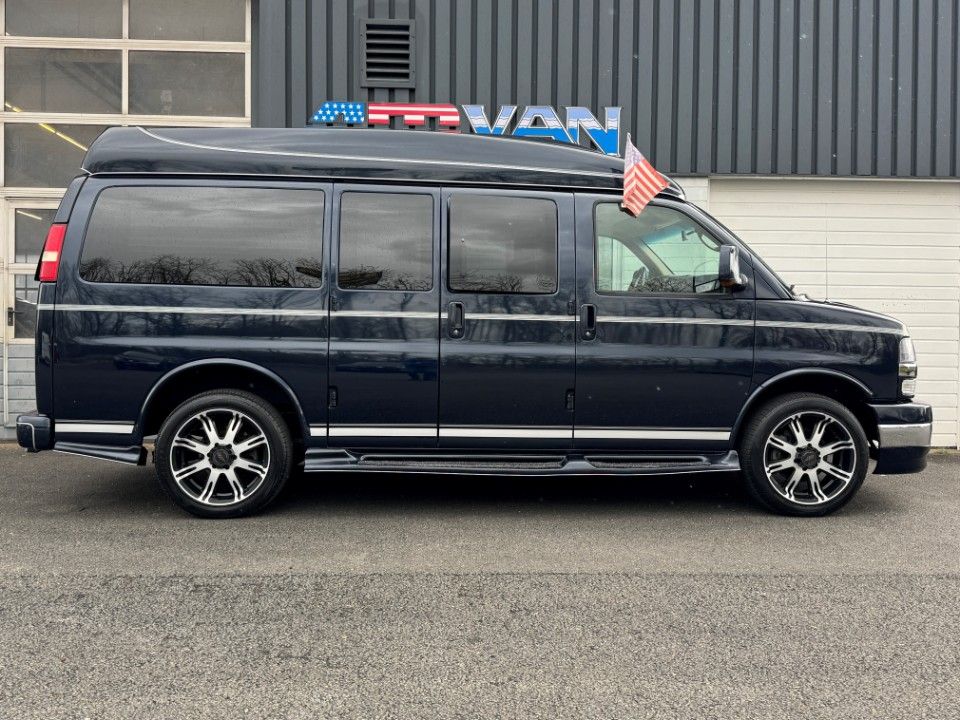 Fahrzeugabbildung Chevrolet Express Chevy Conversion Van 5.3 Vortec