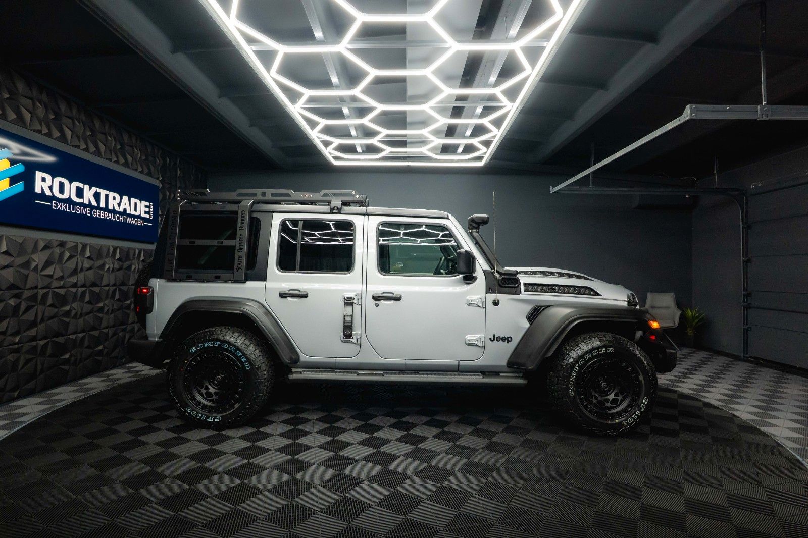 Fahrzeugabbildung Jeep Wrangler 3.6 V6 UNLIMITED SPORT OFFROAD 4x4 LED