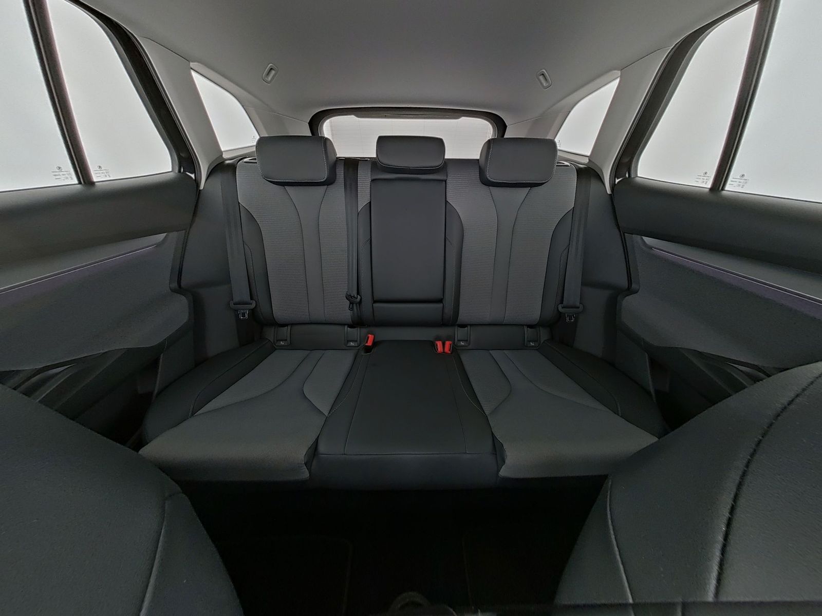 Skoda Enyaq - Bild 17