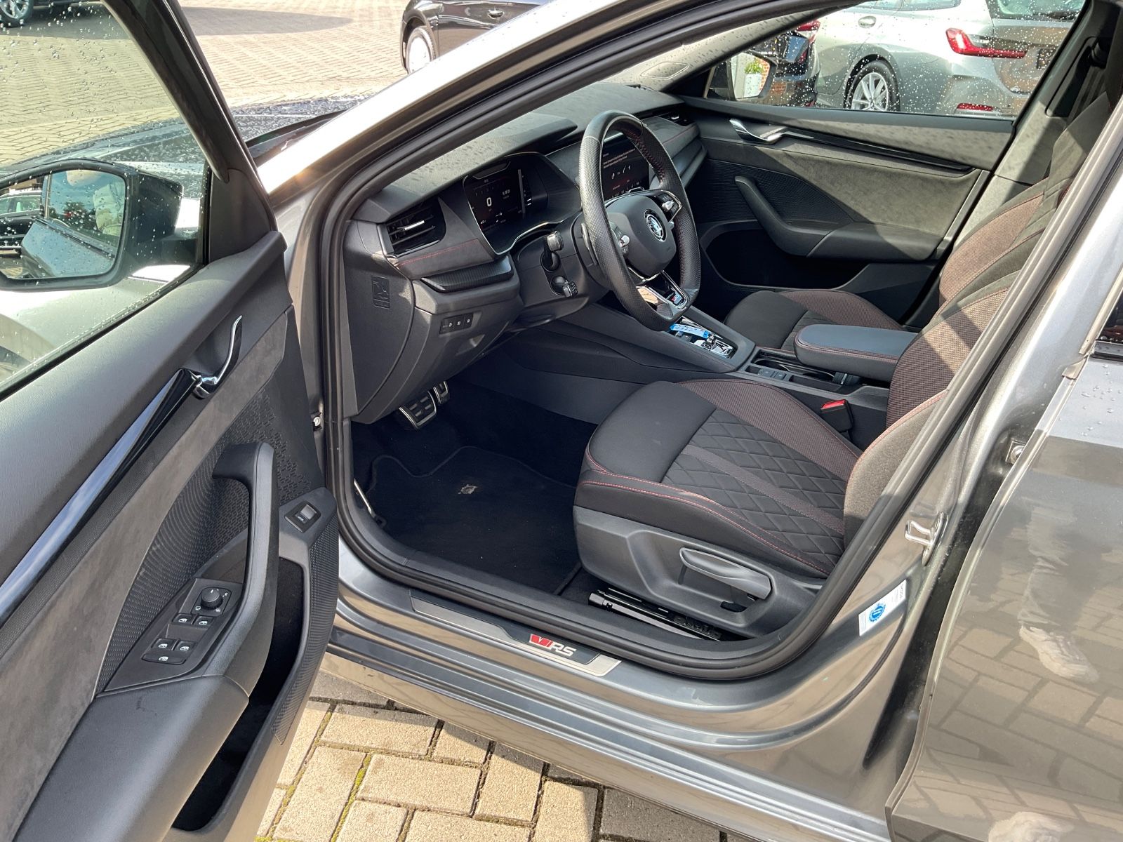 Fahrzeugabbildung SKODA Octavia Combi RS 2.0 TDI DSG,Kamera,Panorama