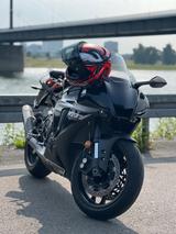 Yamaha YZF-R1 2024 - Letzte Straßenversion, Top Zustand - Yamaha Motorräder in Köln