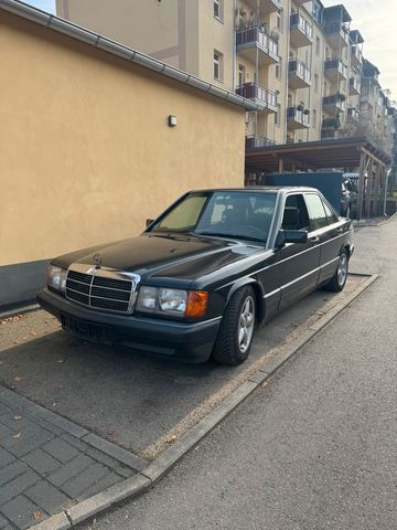 Mercedes-Benz Mercedes 190e