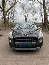 Peugeot 3008 mit Glaspanoramadach - aus 2.... - gebrauchte Peugeot 3008 aus dem Jahr 2009