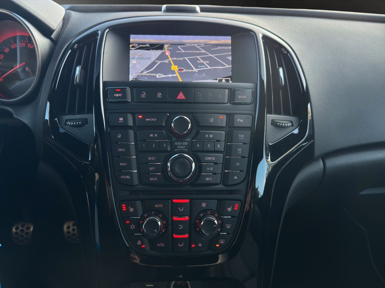 Fahrzeugabbildung Opel Astra J GTC *Infinity*Leder*OPC*Bi-Xen*Bhz.Lenk