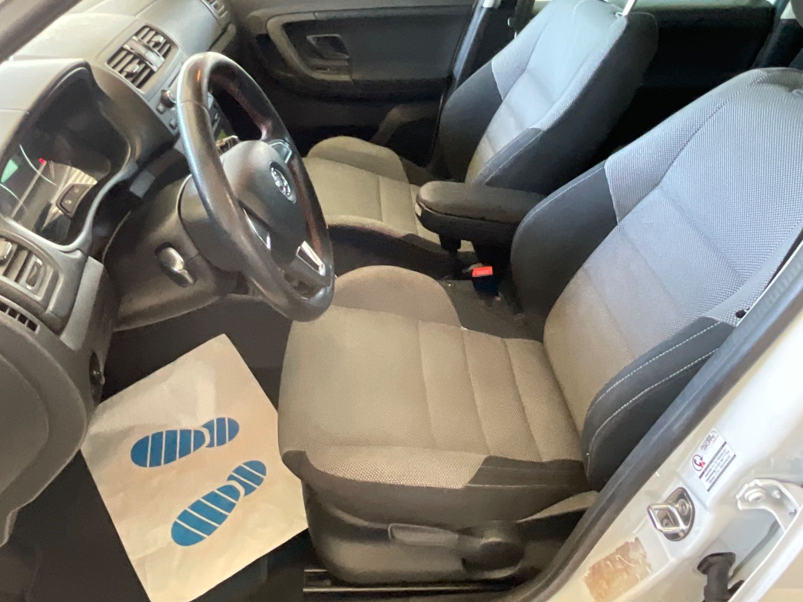 Fahrzeugabbildung SKODA Roomster Noire