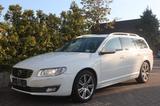 Volvo V70 D5 Summum *Unfallfrei/Standhzg./Schaltung* - weiße Volvo V70