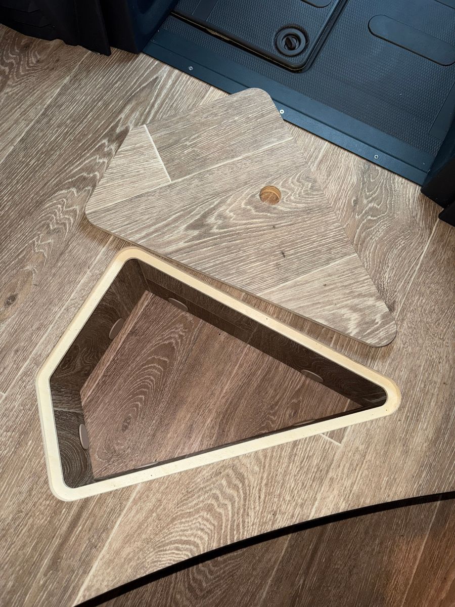 Fahrzeugabbildung Pössl 600 2WIN R PLUS CITROEN SCHLAFDACH AHK KAMERA