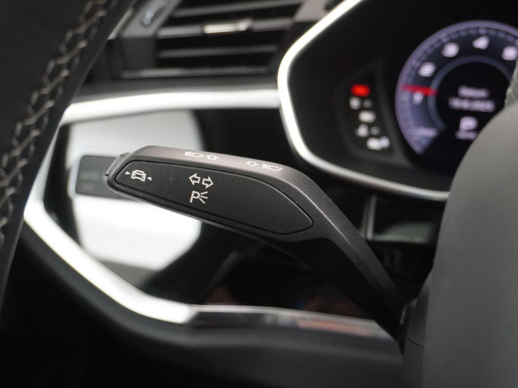 Audi Q3 Sportback 35 TFSI S Edition 1e besitzer panor