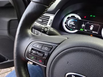 Fotografie 22 des Kia Niro 1.6 Hybrid Vision Automatik*Navi*RFK Klima