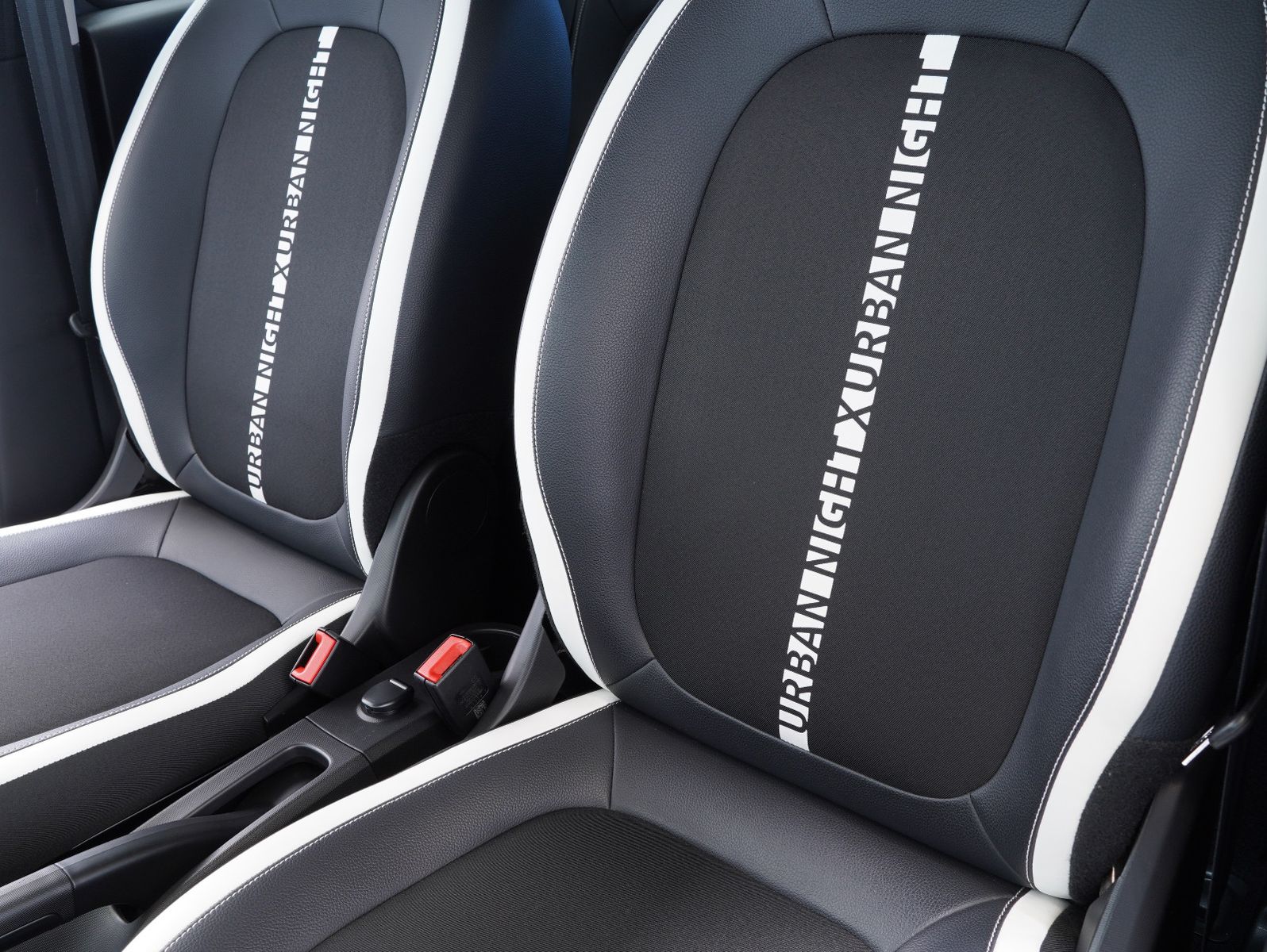 Fahrzeugabbildung Renault Twingo Urban Night Electric