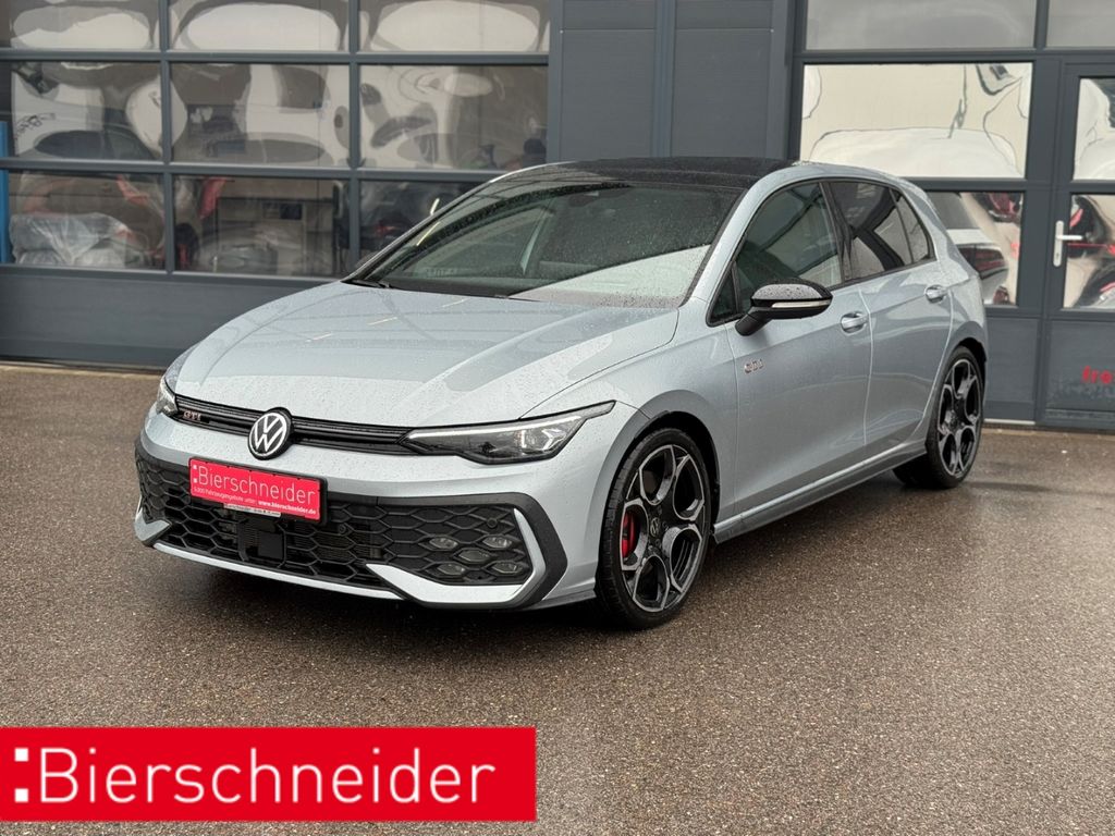 Golf GTI 8 2.0 TSI DSG IQ.LIGHT NAVI PANORAMA AC