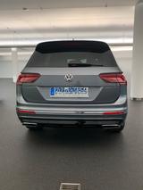 Volkswagen Tiguan Allspace 2.0 TDI R-Line DSG 4MOTION Pano - Volkswagen Tiguan Allspace: Von Privat