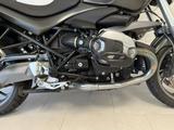 BMW R 1200 R + Koffer + Windschild hoch - BMW 2011 R1200R