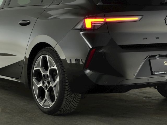 Astra L LIM GS AT+AHK+LED MATRIX+NAVI+360 GRAD K