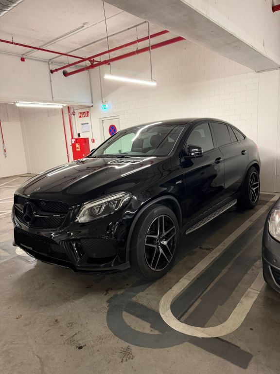Image of Mercedes-Benz GLE 43 AMG