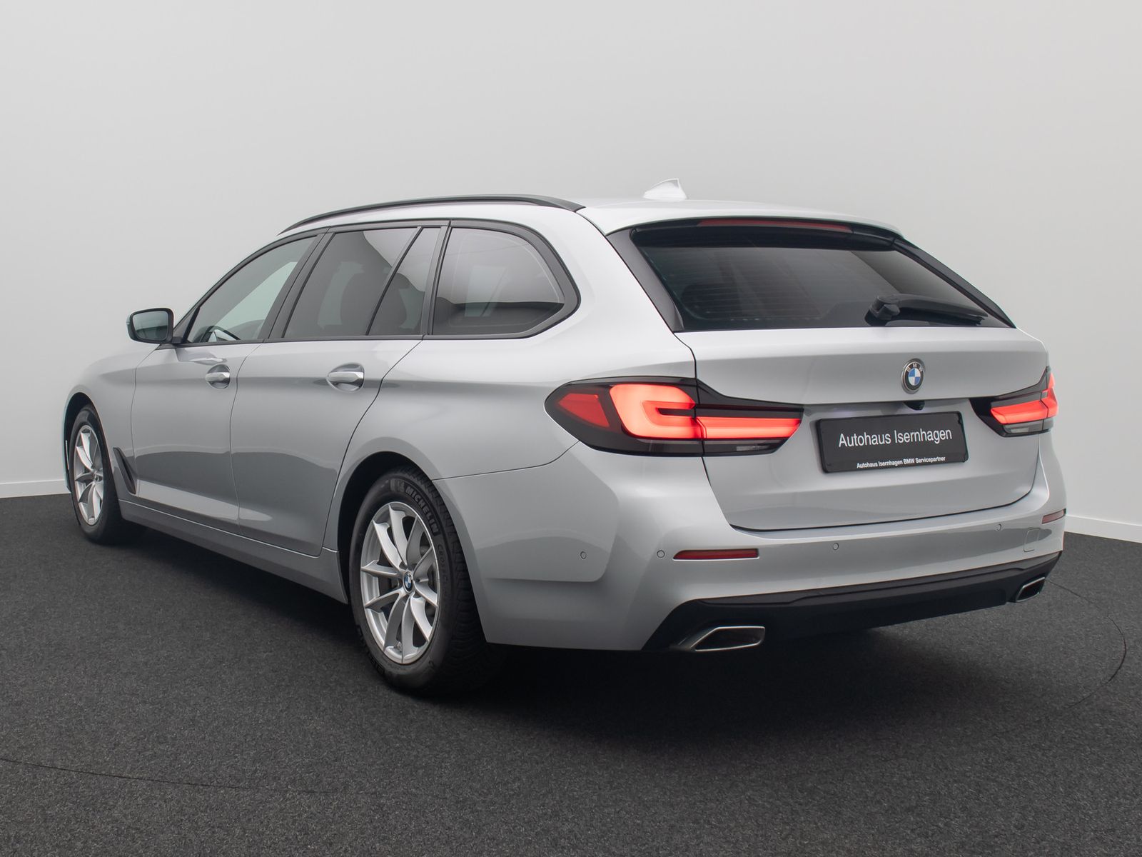 Fahrzeugabbildung BMW 520d Kamera DAB 4xKlima Alarm GeschwindigReg