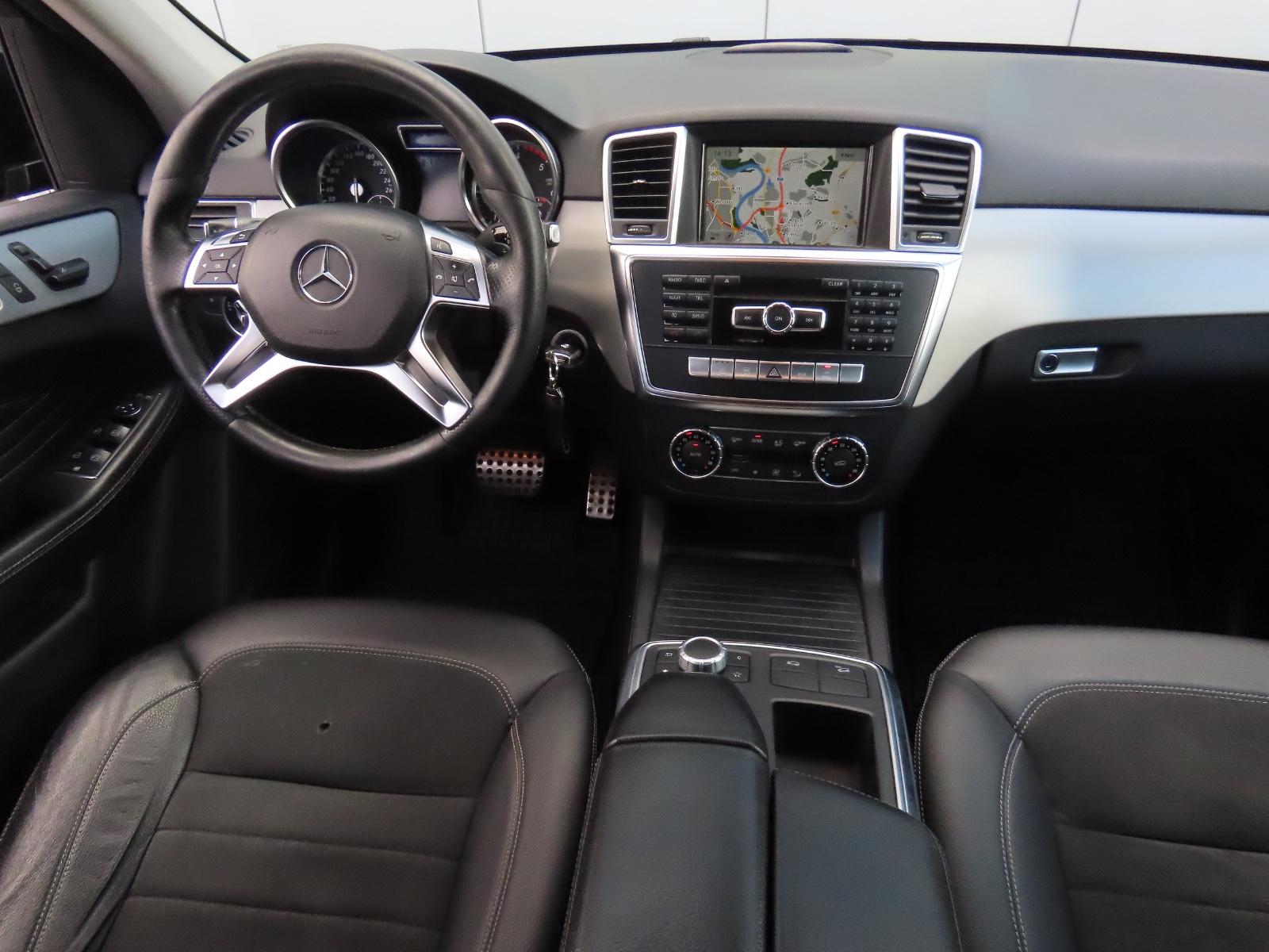 Mercedes-Benz ML 350 BlueTEC 4MATIC Autom. Leder 360° AHK