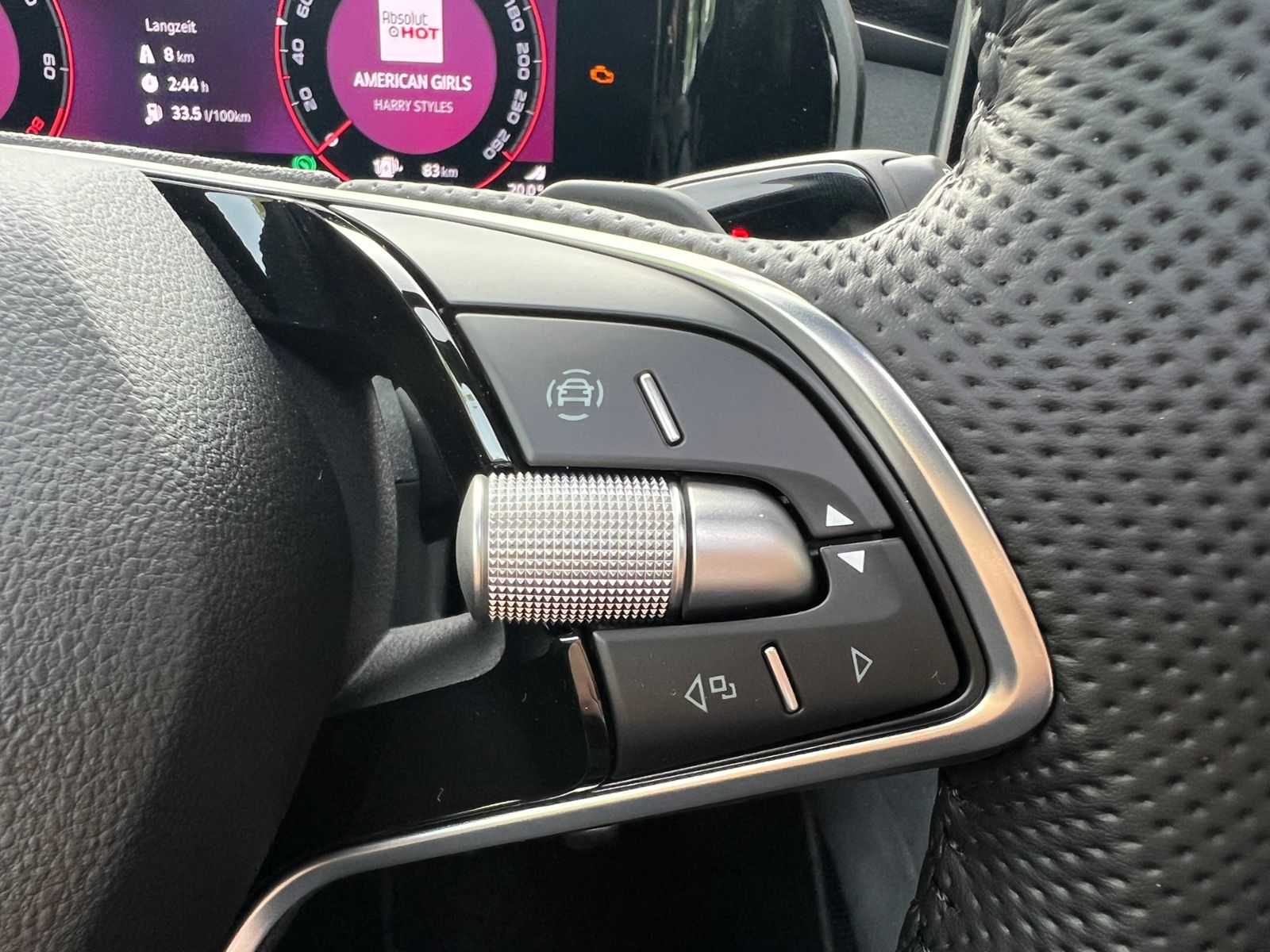 Fahrzeugabbildung SKODA Kodiaq Sportline 1.5 TSI IV DSG *LED, Navi, AHK,