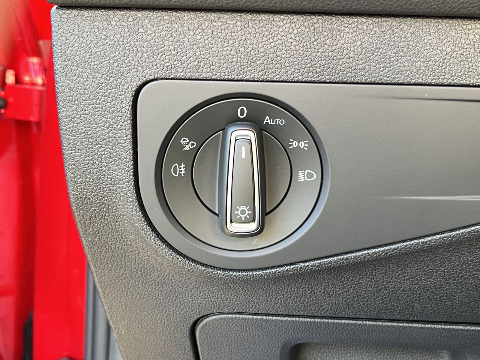 Fahrzeugabbildung Volkswagen Tiguan 1.5 TSI DSG*Elegance*SHZ*LHZ*IQ-Light**