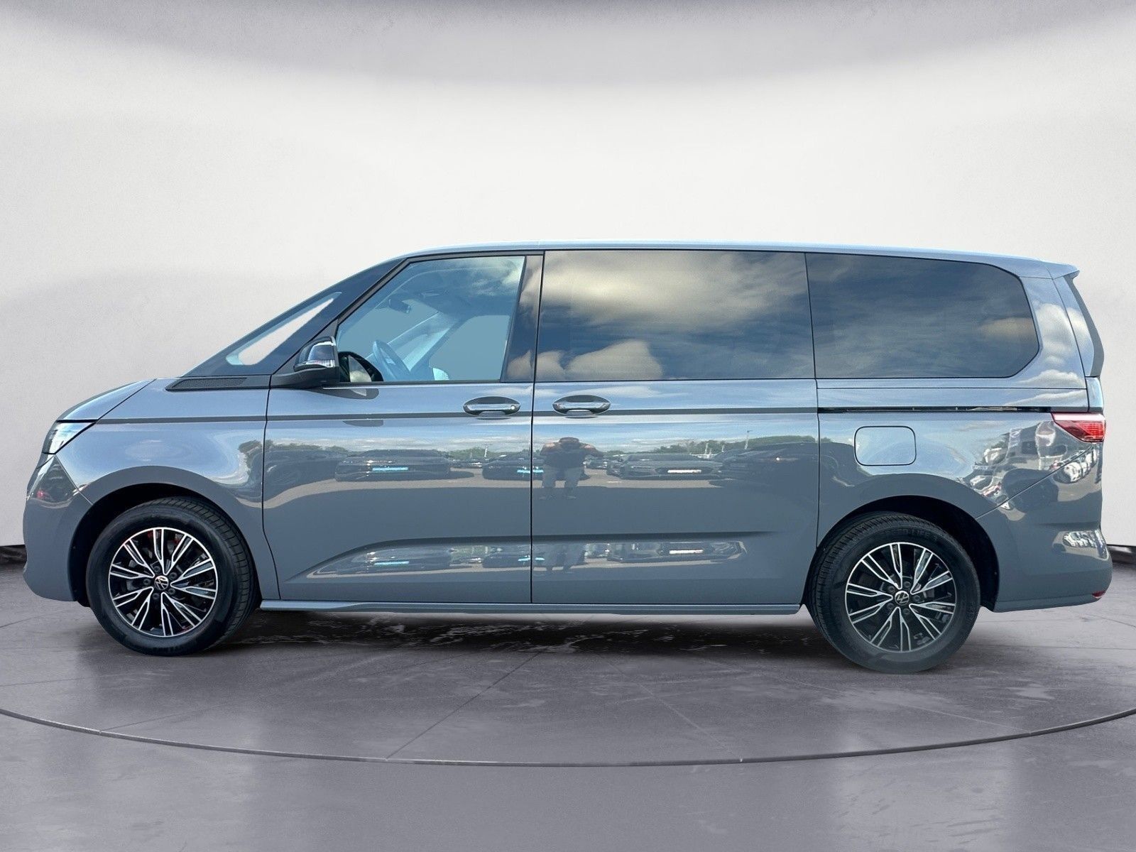 Volkswagen T7 Multivan 1.4 TSI eHybrid DSG Navi AHK har kar foto 3