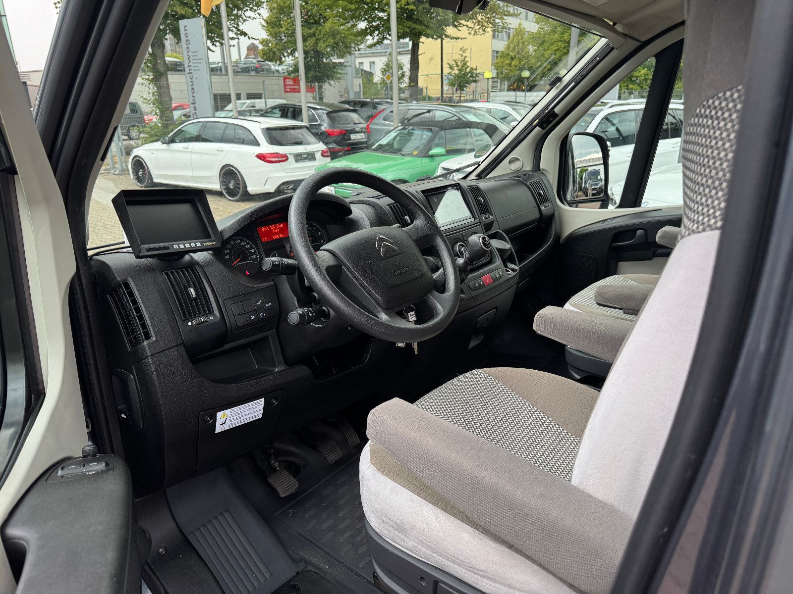 Fahrzeugabbildung Pössl 600 2 WIN PLUS NAVI KAMERA SAT TV AHK 1.HAND