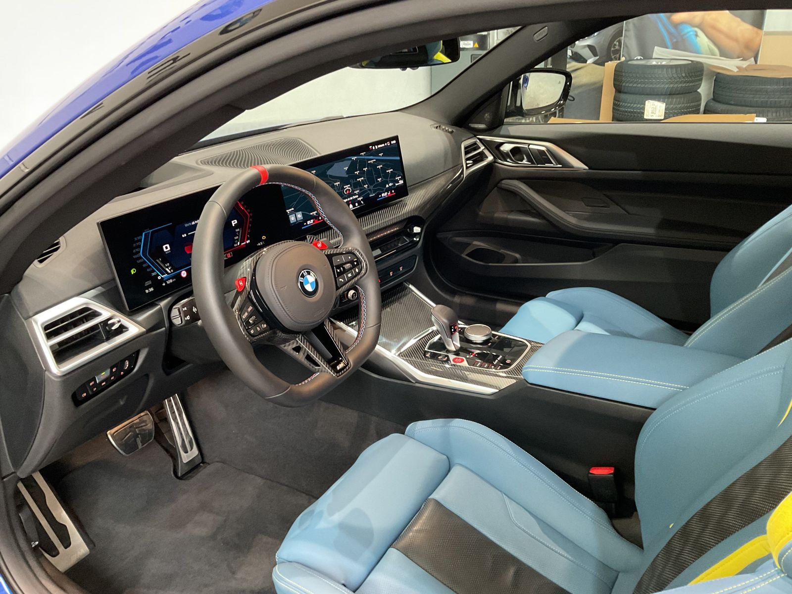 Fahrzeugabbildung BMW M4 Competition |M Sportsitze |M Carbon Exterieur