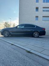 BMW 540i xDrive Sport Line Scheckheft Head Up  - BMW 540 von privat