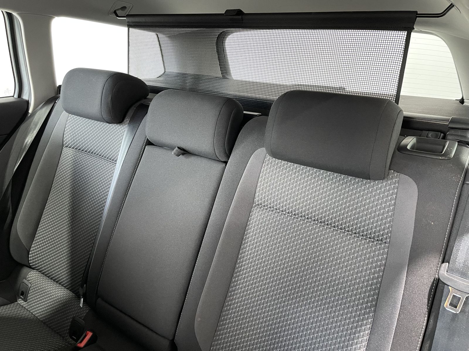 Fahrzeugabbildung Volkswagen Passat Variant 2.0 TDI*LED*AHK*Navi*ACC*Spur*